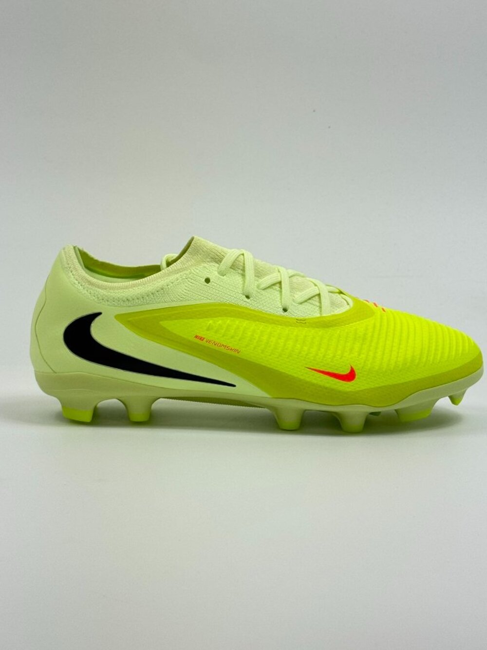 Nike Phantom 6 Low Pro FG GS 'Crimson Limelight' HM9204-800 size 5.5 Y / 7 W